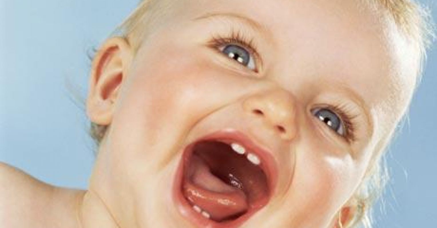 верхние зубы у грудничков фото
