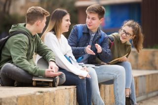 The Middle School Dilemma: Changing Friendships | Psychology Today