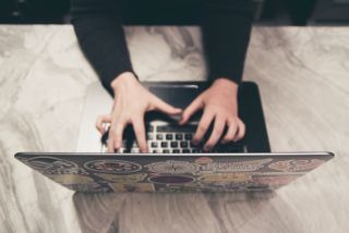 منبع: Kenny Eliason/Unsplash