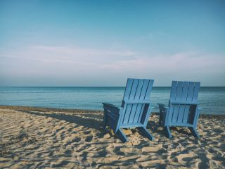 عکس از Aaron Burden on Unsplash