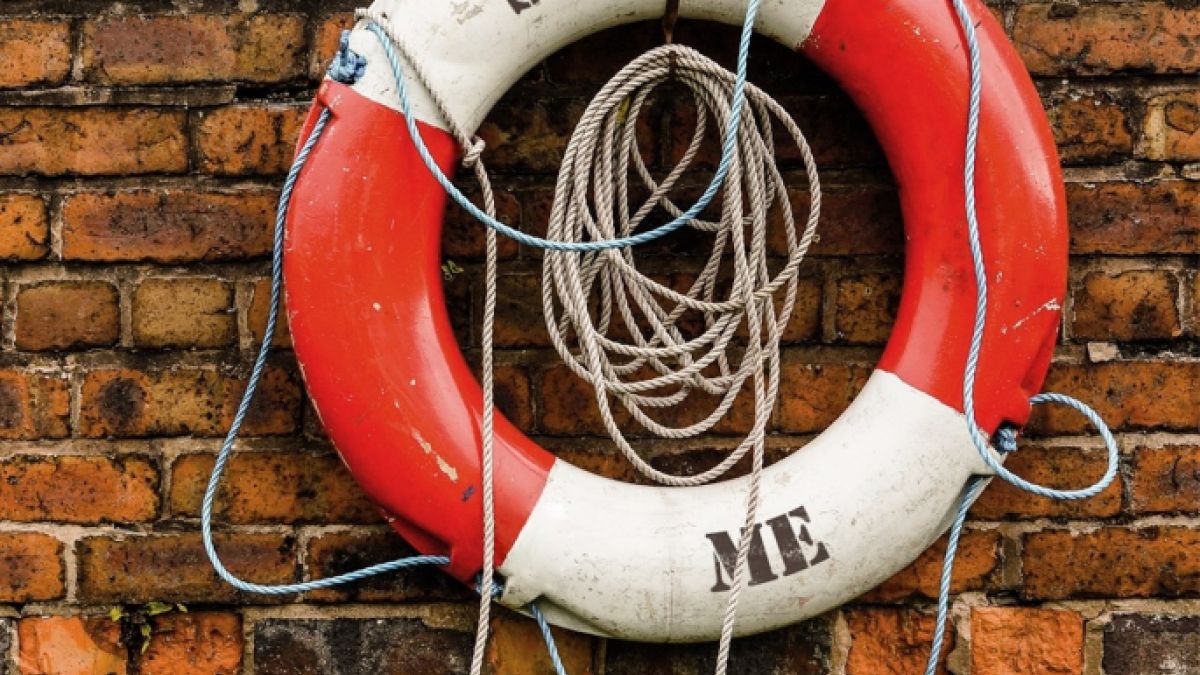 The Dangers and Challenges of “White Knight” Relationships | Psychology  Today