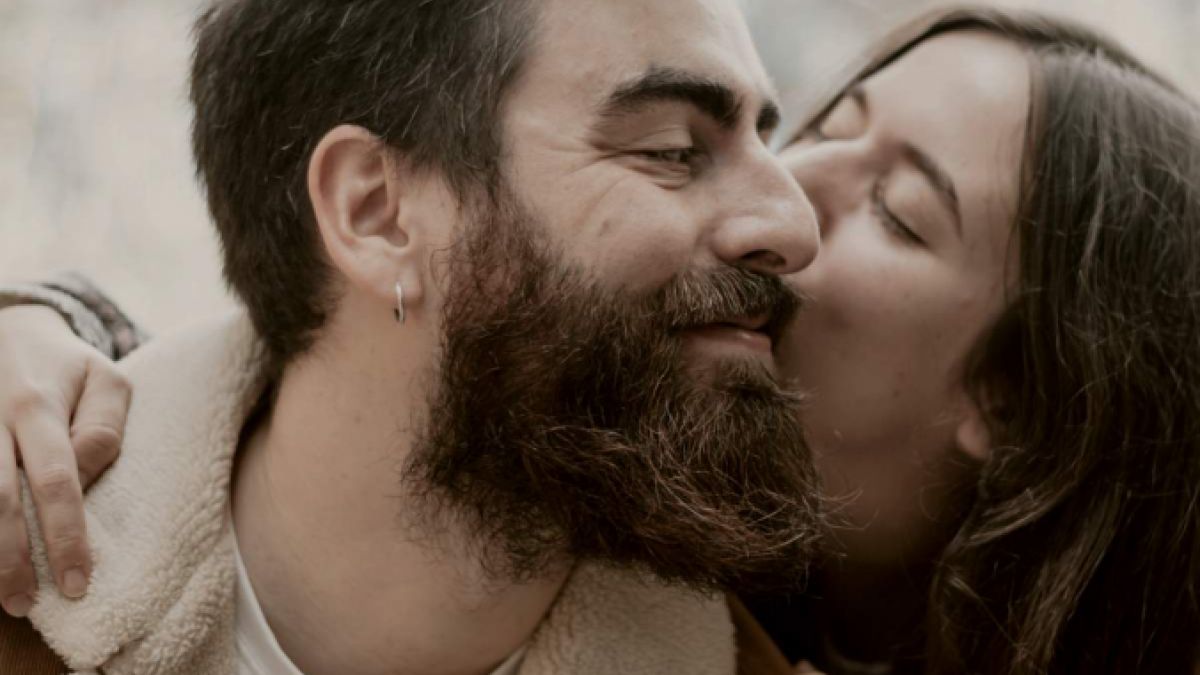 Relationship Emotions: How to Express Feelings in a Relationship, image size:1200x675