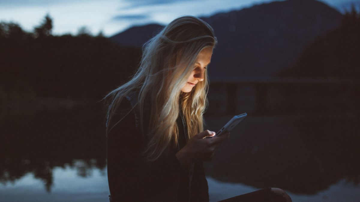 psychologytoday.com - Marlynn Wei M.D., J.D. - The Dilution of Therapy With 'AI Para-therapy'