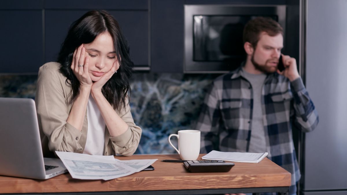 psychologytoday.com - Lisa Zeiderman Esq., CFL - Financial Abuse Is Emotional Abuse