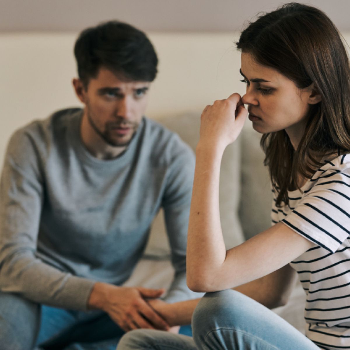 Marinette le dice a Luka porque le mintió a Adrien., image size:1200x1200