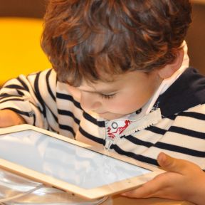Harmful effects of excessive screen time