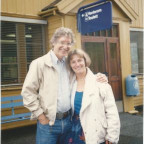 Ken Ring and Sue Blackmore at an NDE conference in Flora, Norway in 1989