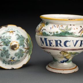 Italian decorative jar for mercury pills 1731-1770