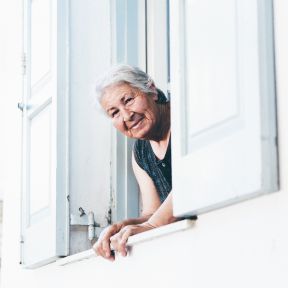 Meet the People Who Live Alone in Middle Age