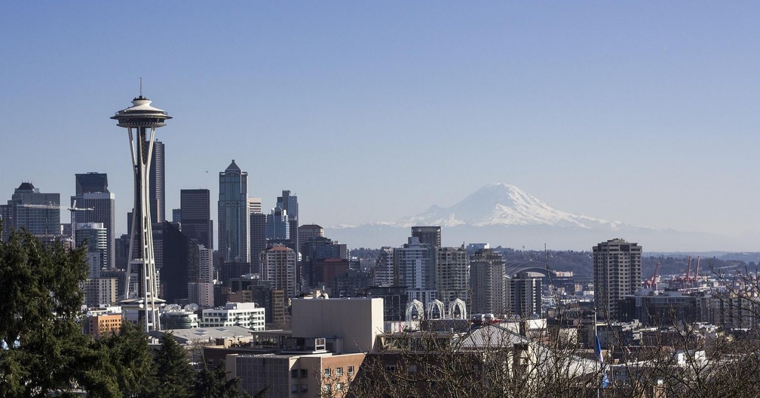 Finding Social Connection in a New Community Finding Social Connection in a New Community