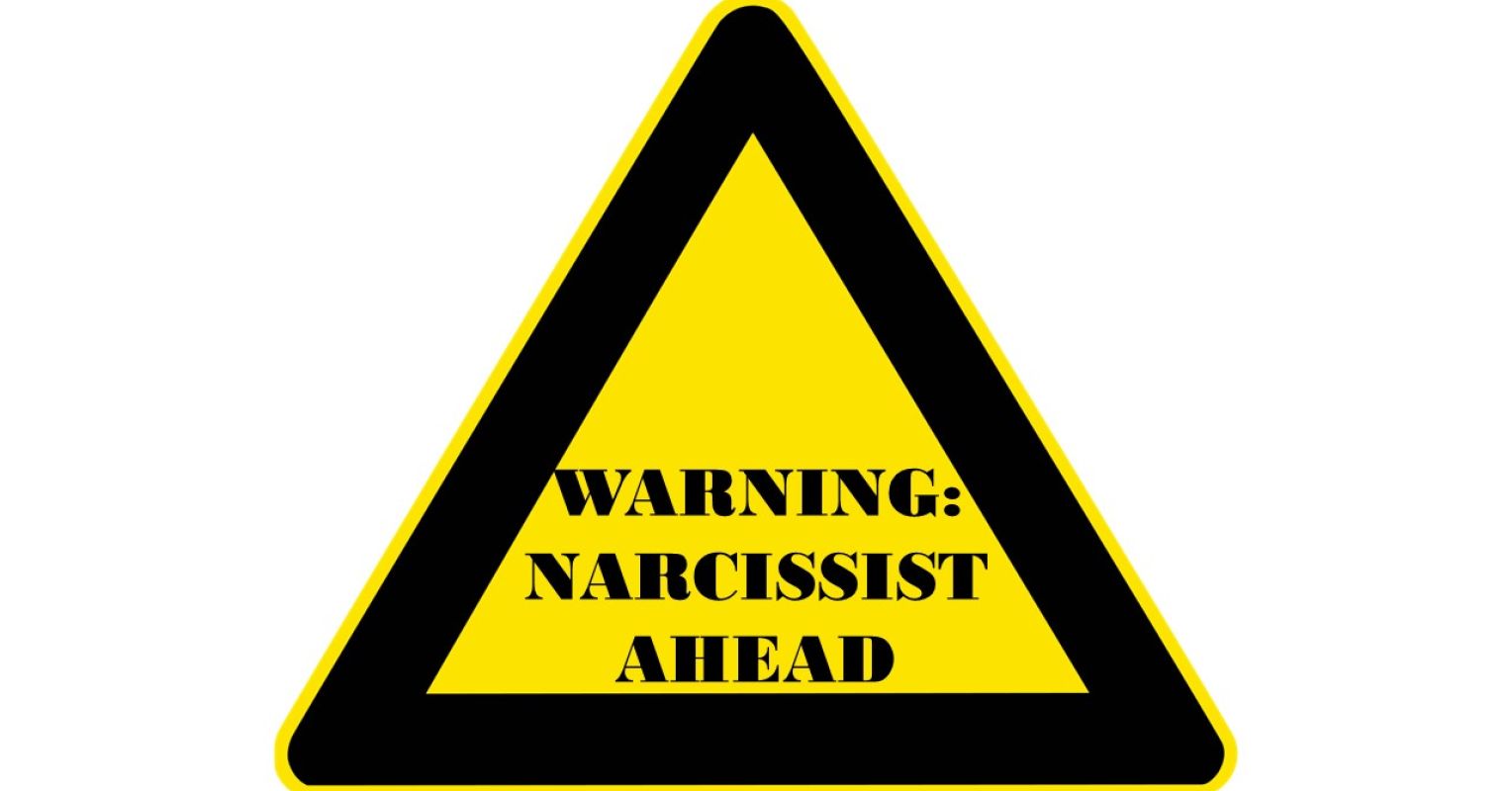 Narcissism: Know the Signs Before You Date | Psychology Today