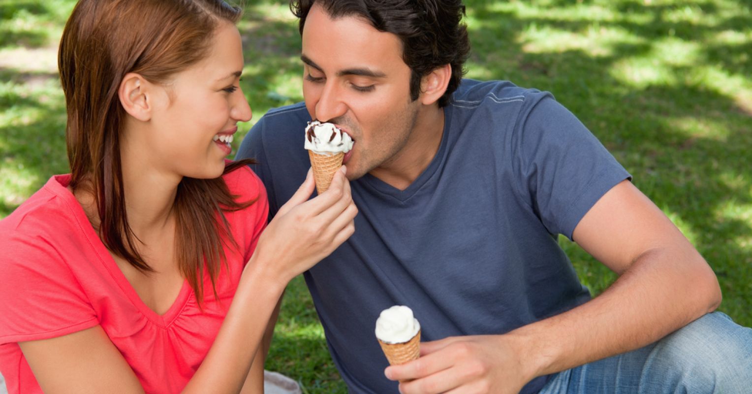 Image by Shutterstock Ice Cream Couple Love Women/'s Tee