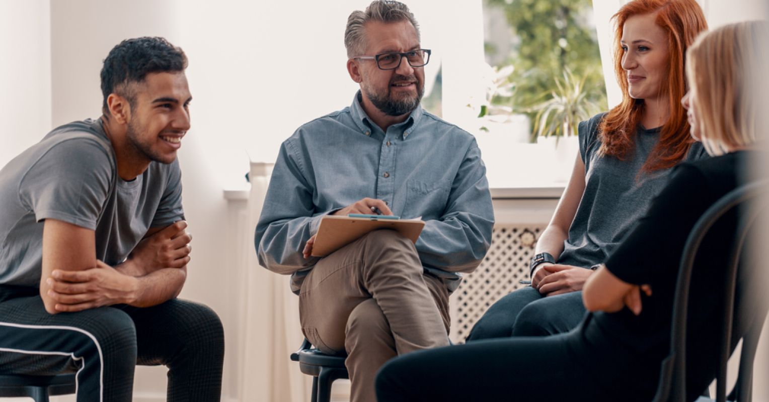 Why You Should Consider Group Therapy | Psychology Today Australia