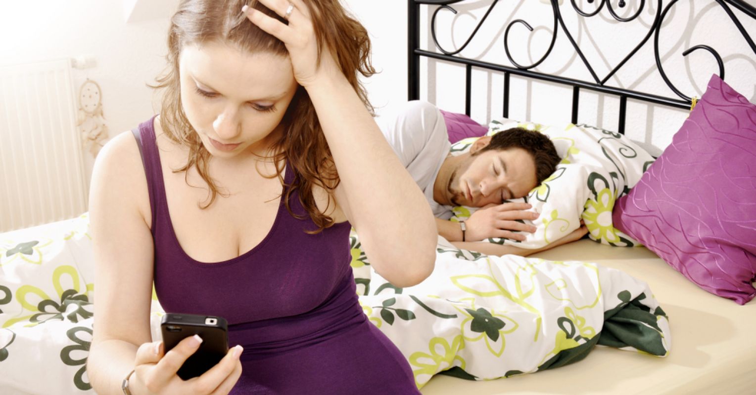 How Your Partners Phone Causes Jealousy Psychology Today picture