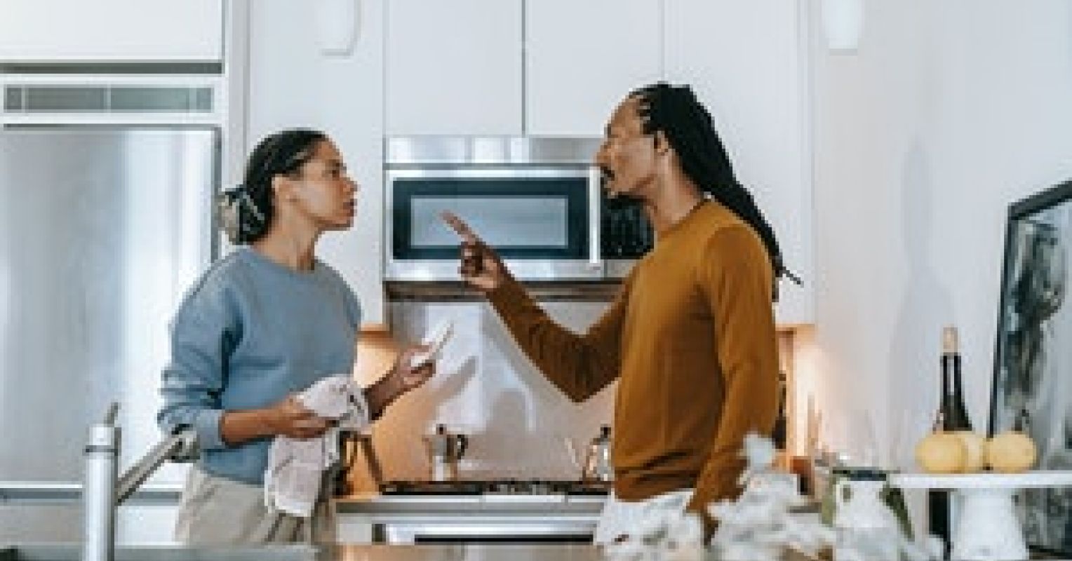 How to Live With a Narcissist and Take Your Power Back | Psychology Today