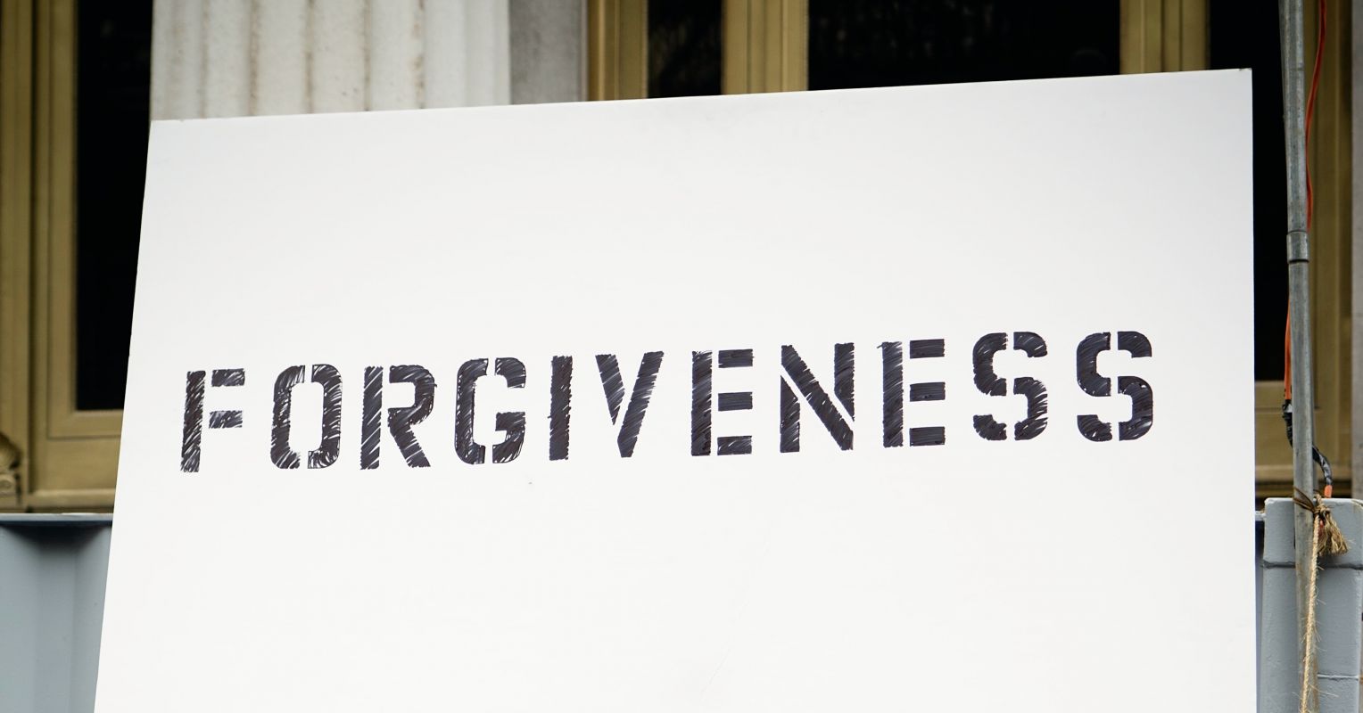 How to Forgive Yourself: Tips for Self-Forgiveness