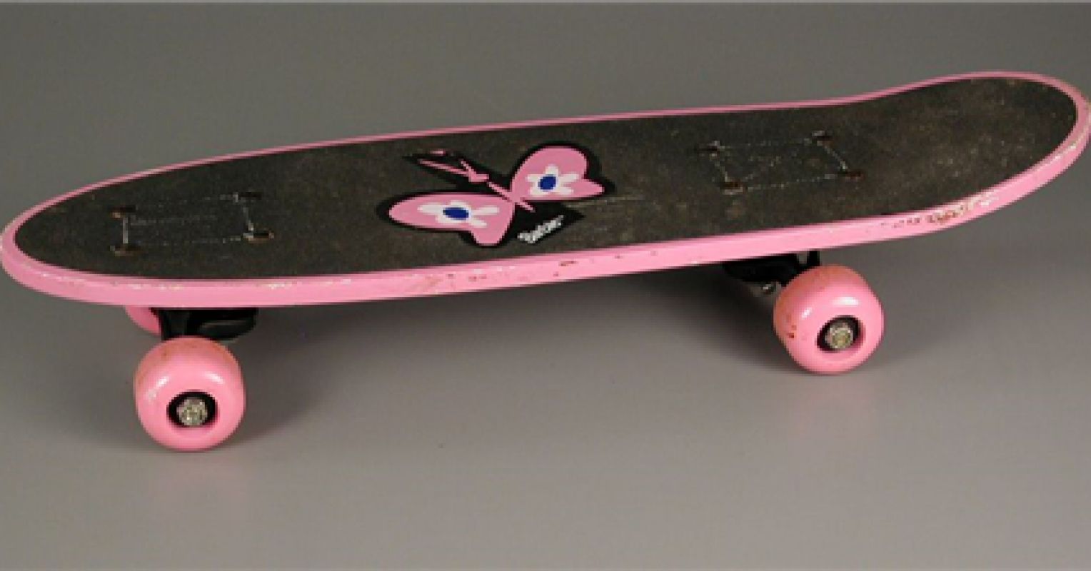 Louisville Kentucky Skater Girl Skateboarding Keychain | Zazzle