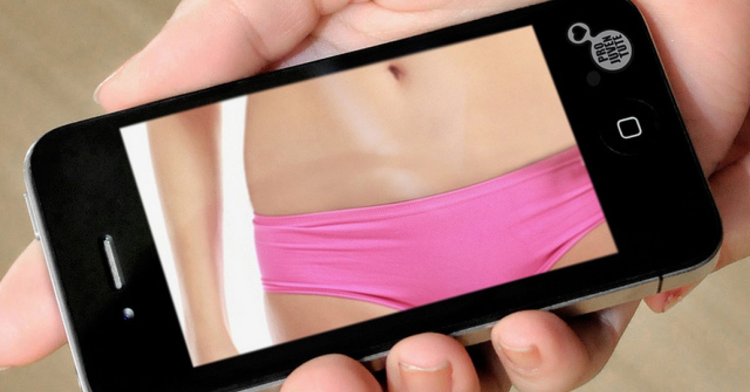 Teen Sexting in Perspective | Psychology Today United Kingdom
