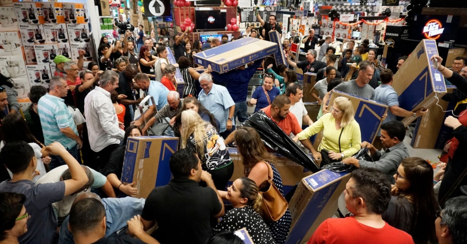 6 Ways Psychology Explains Black Friday Shopping