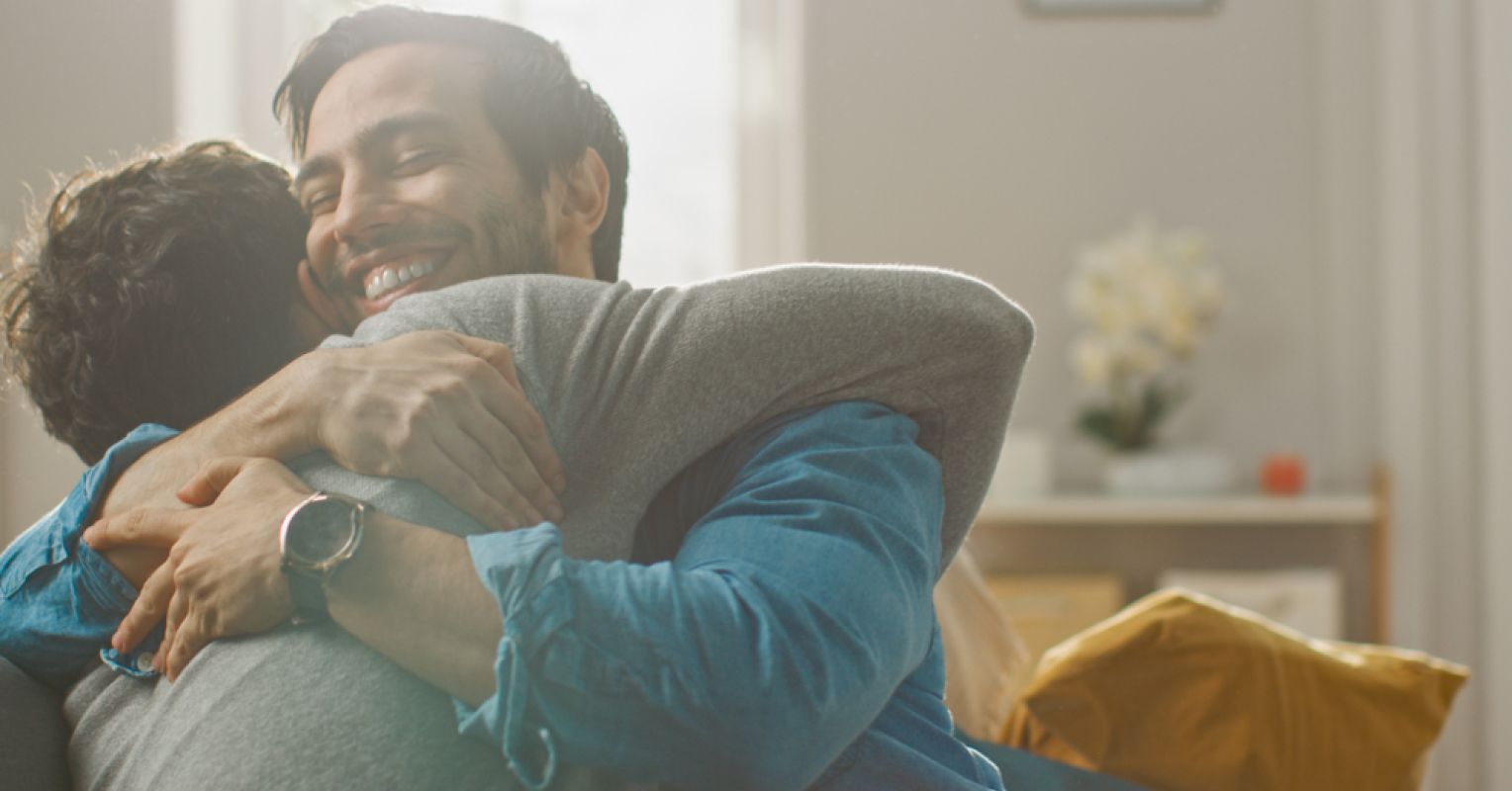 Hugging Nothing A Surprising Finding on Hugging and Narcissism | Psychology Today