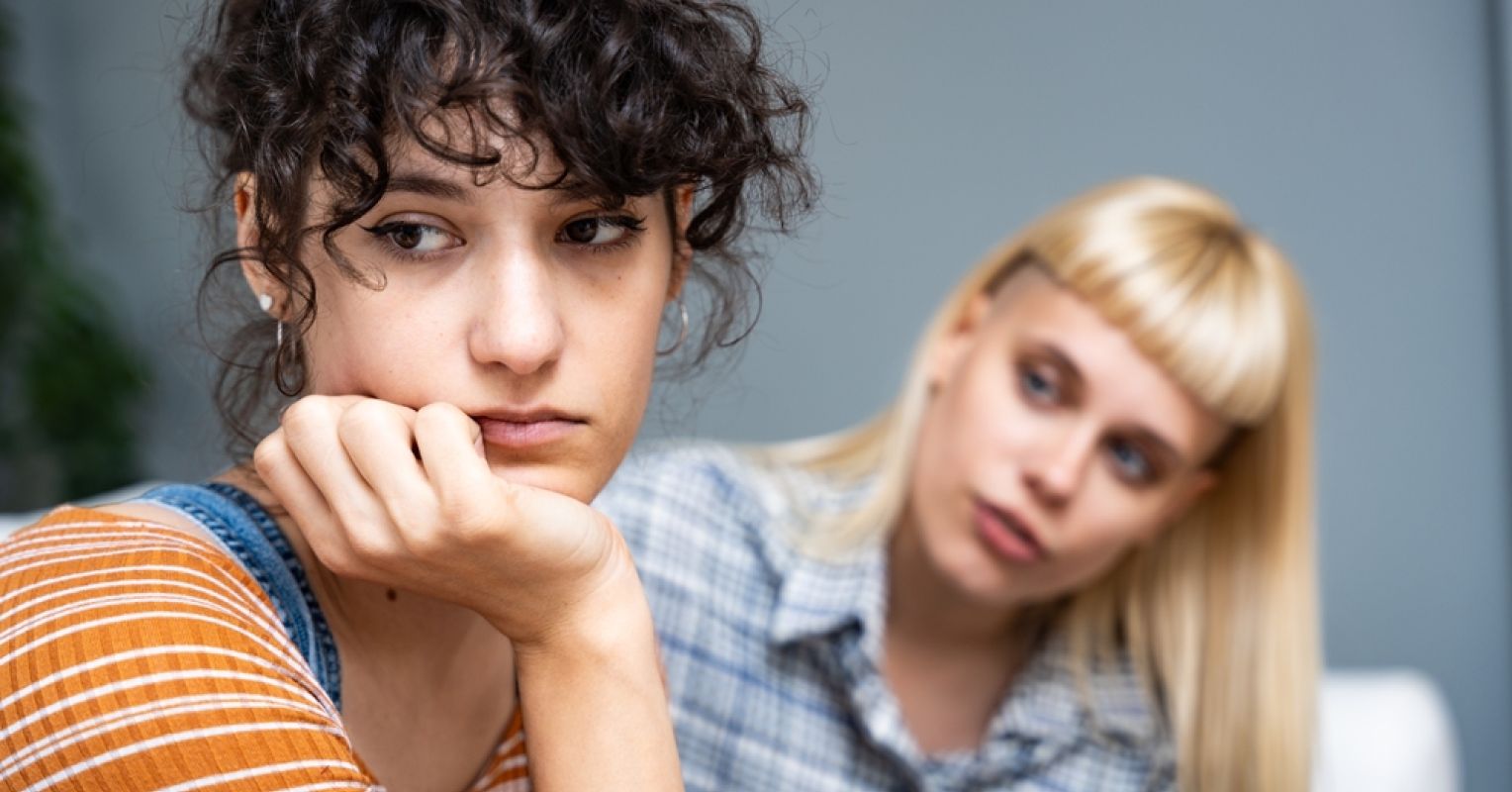 How to Handle Hidden Jabs and Backhanded Remarks | Psychology Today