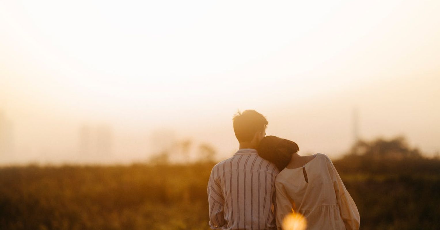 The Connection Between Honeymoon Phase and Attachment Styles