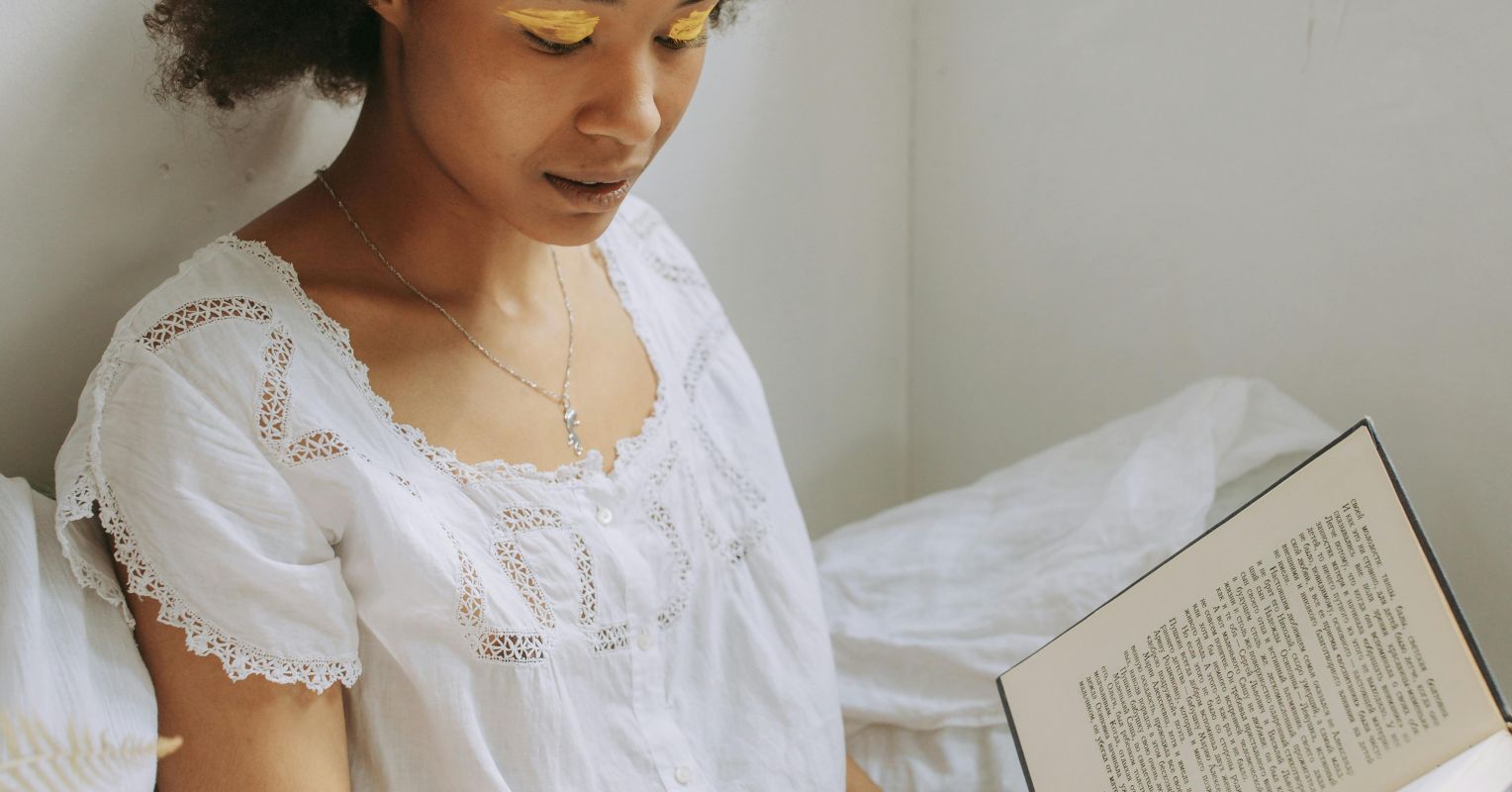 How Reading Horror Novels Unveils the Human Psyche