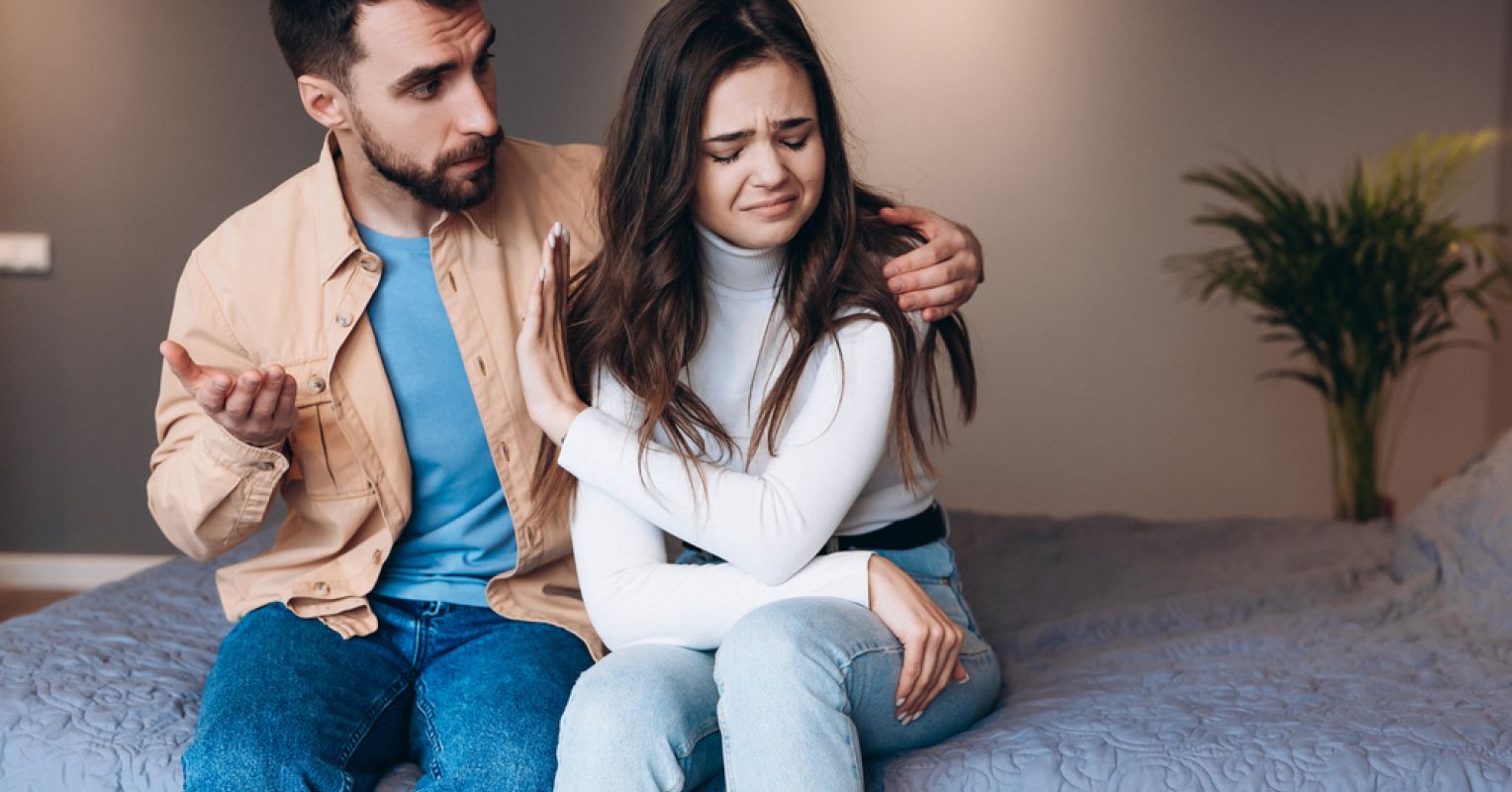 2 Signs of Overgiving in a Relationship | Psychology Today