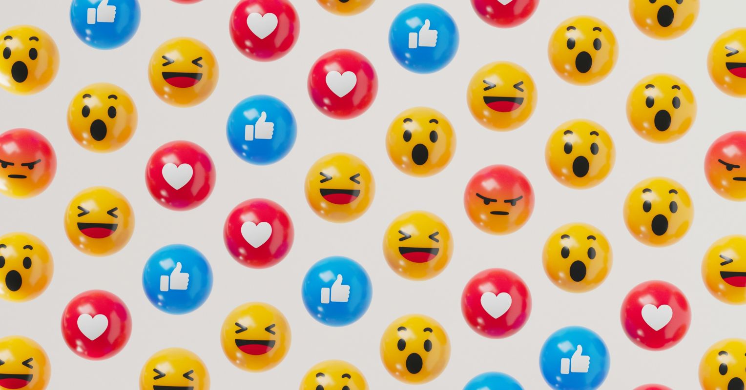 Social Media Builds and Breaks Self-Esteem Social Media Builds and Breaks Self-Esteem