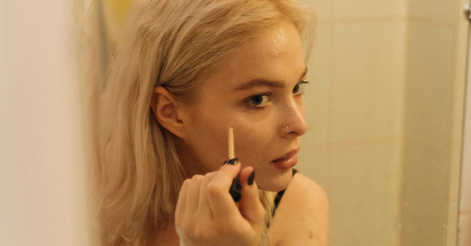 Is Hollywood Responsible for Unrealistic Beauty Standards?