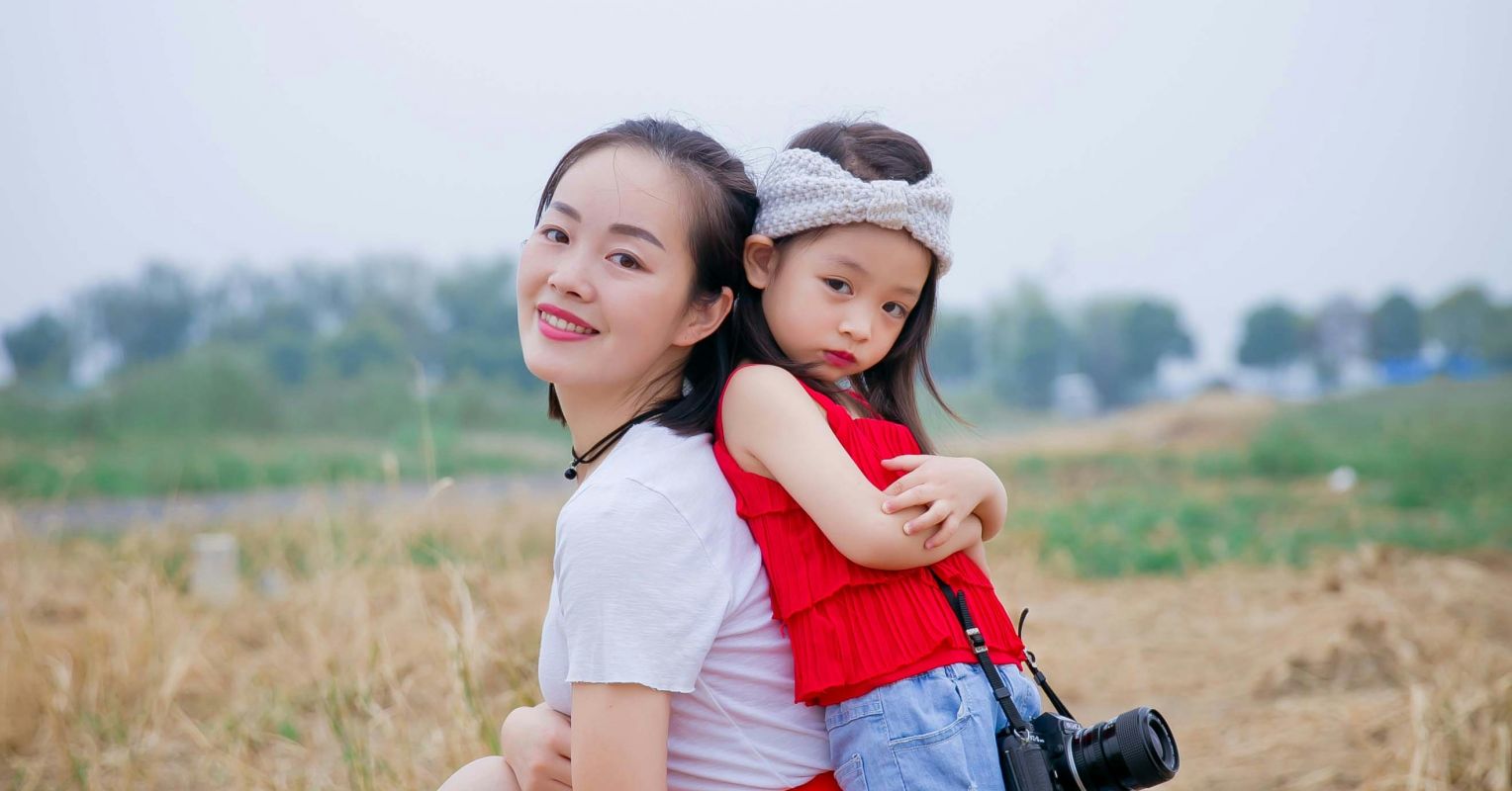 The Weight of Being First: Eldest Daughter Syndrome