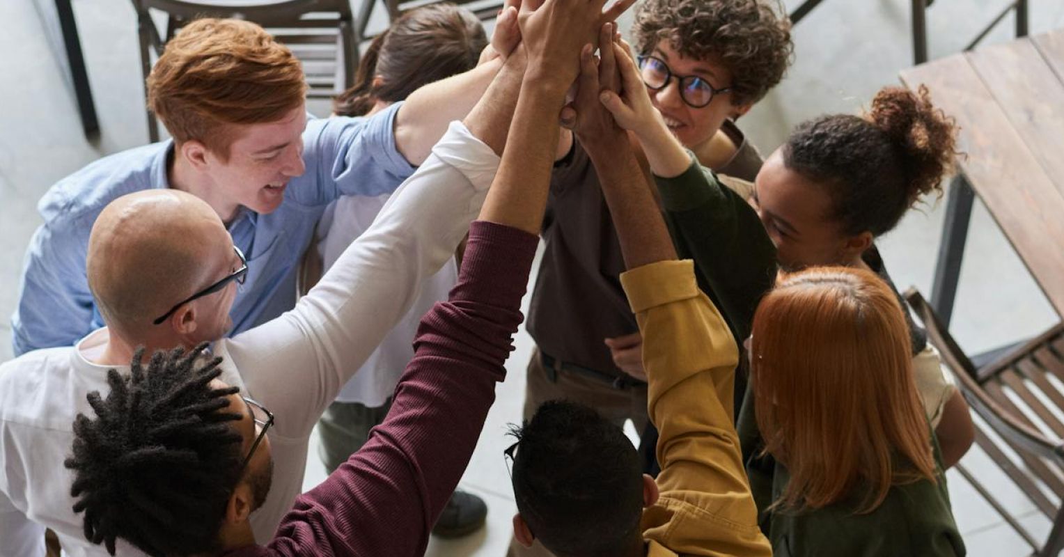 The 5 Characteristics of Effective Work Teams