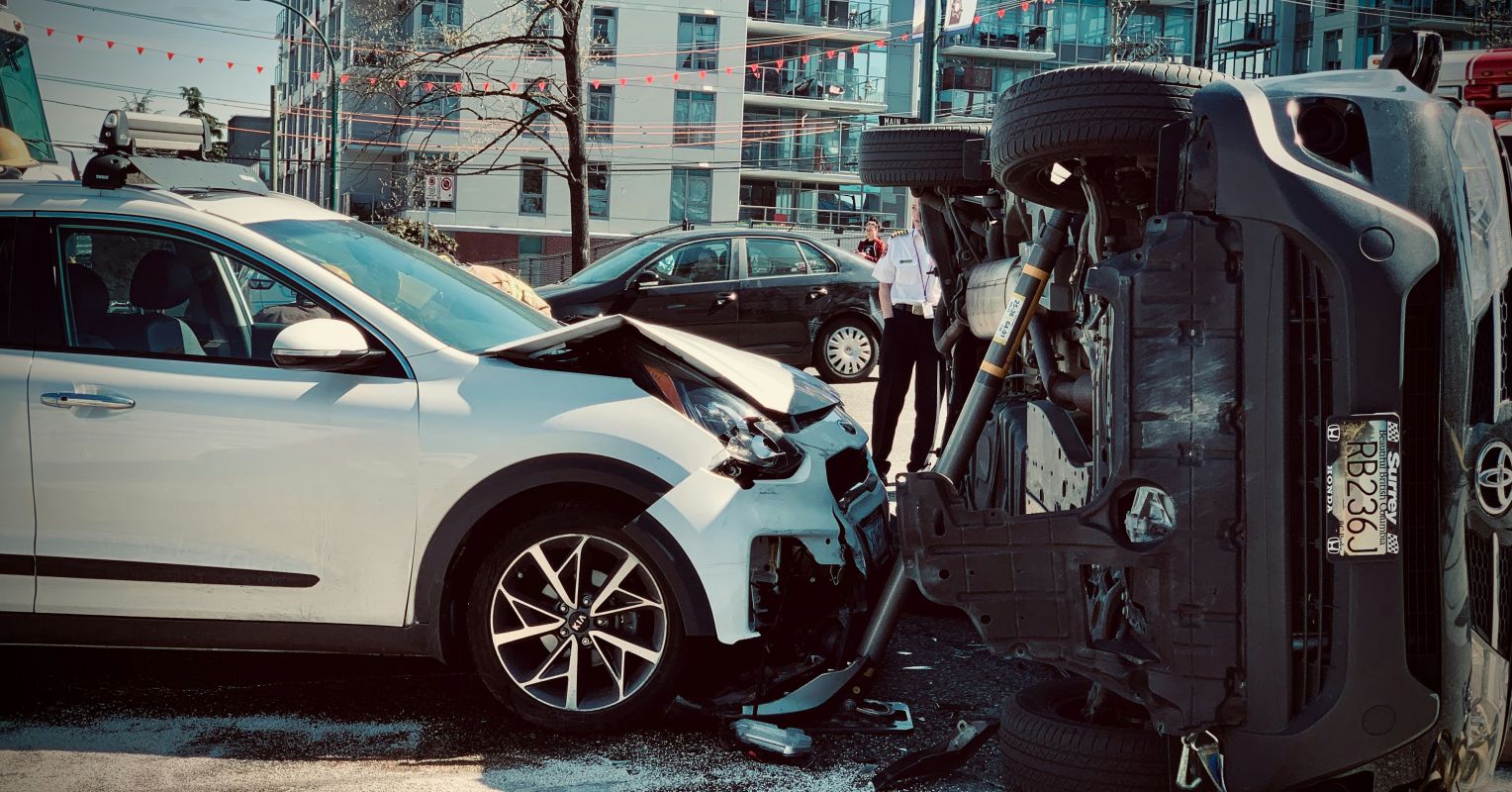 Bad Bedfellows: Daylight Savings and Young Adults' Sleep