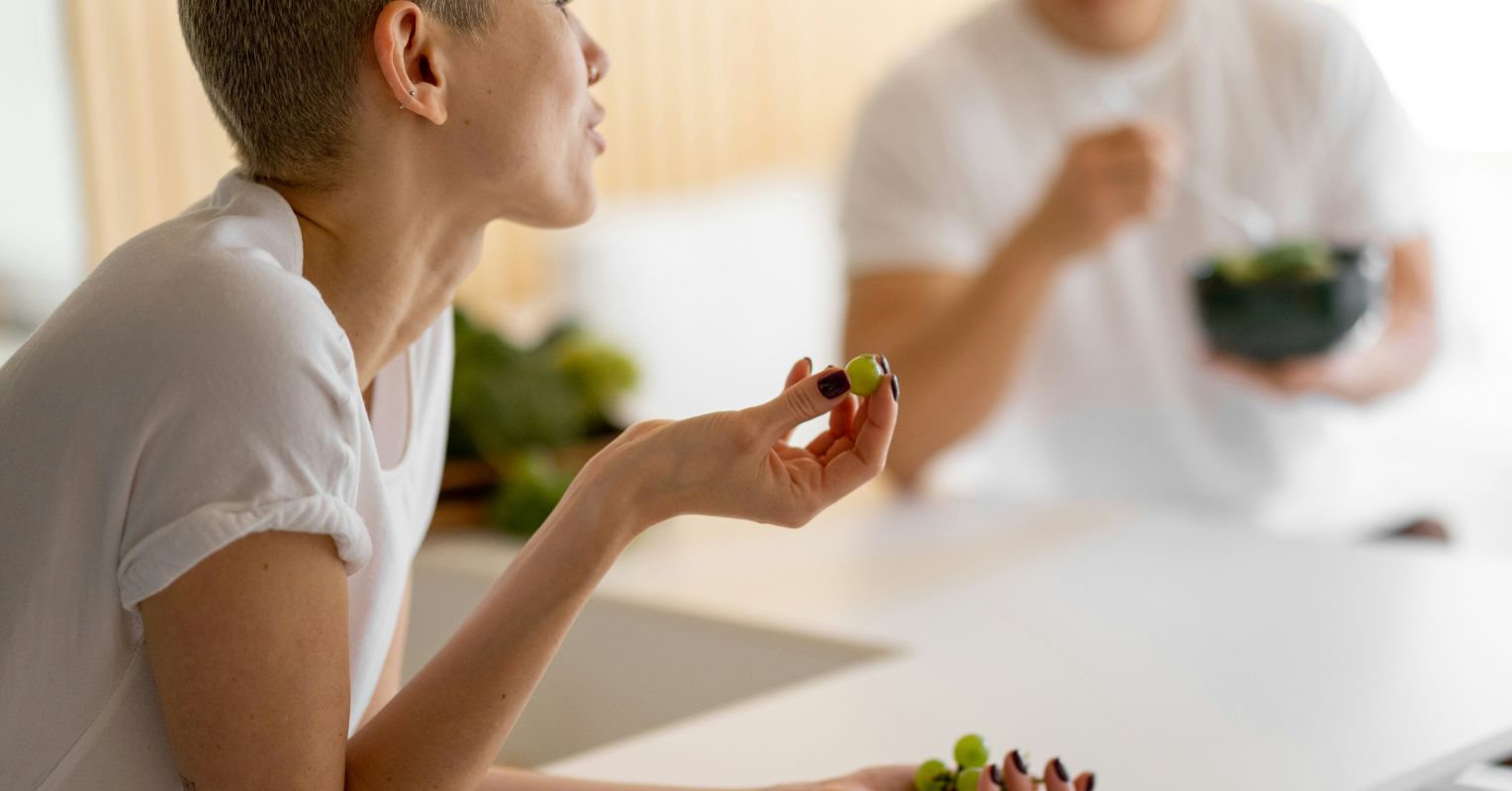 3 Signs You're an 'Over-Communicator' in Your Relationship