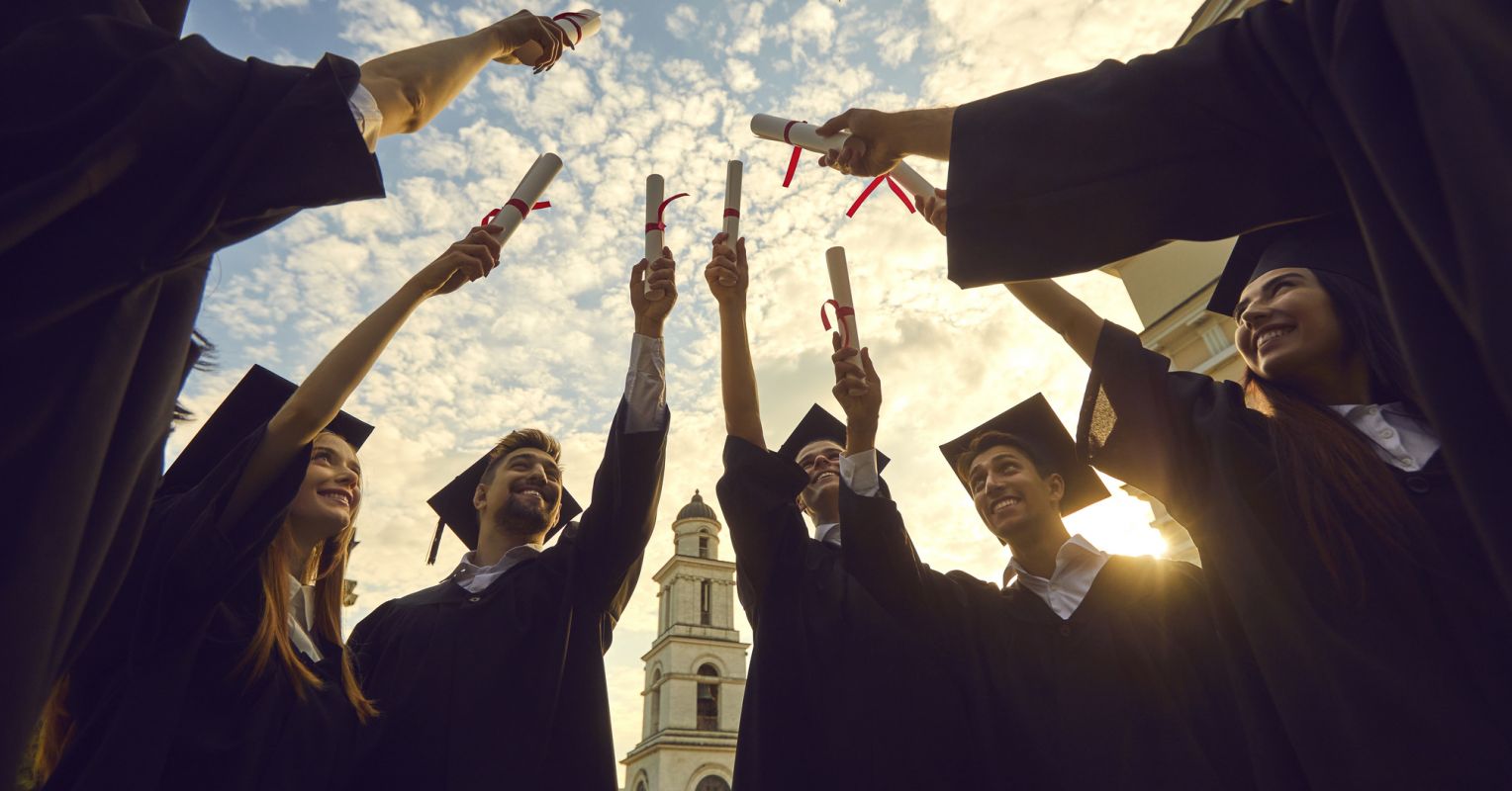 10 Things Every Graduate Needs to Know in the Age of AI 10 Things Every Graduate Needs to Know in the Age of AI
