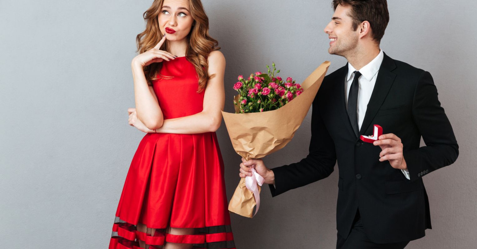 10 Real-Life Signs of Love Bombing That Are Easy to Miss