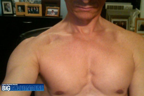 The photo of Anthony Weiner's Chest see on Twitter